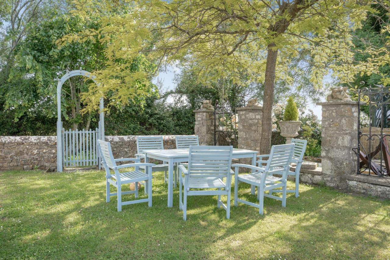 Ash Cottage 兰特威特马哲 外观 照片